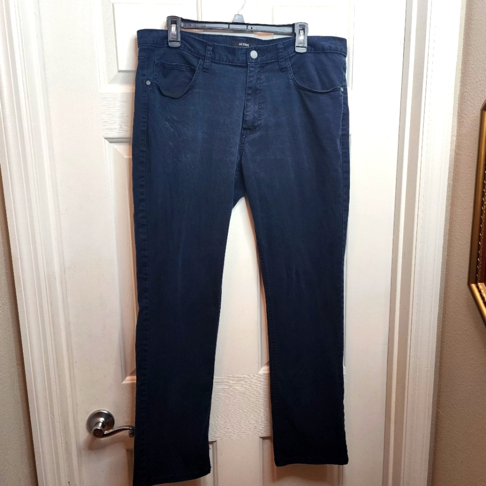Alfani men's blue jeans size‎ 36x32